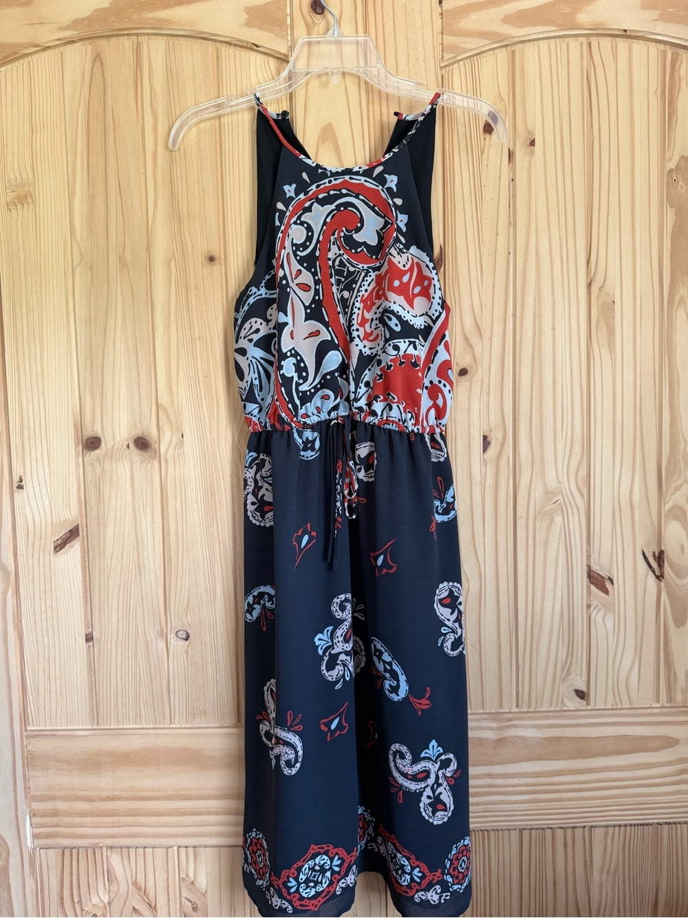 LOFT PAISLEY HALTER MIDI/ elastic waist keyhole open back top button closure.XSP